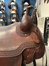 Load image into Gallery viewer, 16&quot; Billy Cook Roping Saddle
