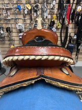 Load image into Gallery viewer, 15” Riders Choice Western Barrel Saddle-Saddle-Consignment-Evolution Equestrian Co.