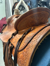 Load image into Gallery viewer, 16" Ross Ellas Custom Western Saddle-Saddle-Consignment-Evolution Equestrian Co.
