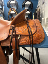 Load image into Gallery viewer, 16" Ross Ellas Custom Western Saddle-Saddle-Consignment-Evolution Equestrian Co.