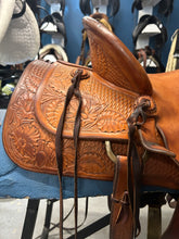 Load image into Gallery viewer, 16" Ross Ellas Custom Western Saddle-Saddle-Consignment-Evolution Equestrian Co.