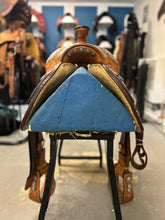 Load image into Gallery viewer, 16.5" Custom Blue Ribbon Western Show Saddle-Saddle-Consignment-Evolution Equestrian Co.