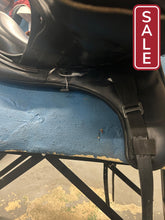Load image into Gallery viewer, 17" Regal Monoflap Dressage Saddle-Dressage Saddle-Consignment-Evolution Equestrian Co.