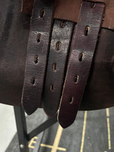 Load image into Gallery viewer, 17.5" HDR Rivella Adjustable English Saddle-Saddle-Consignment-Evolution Equestrian Co.