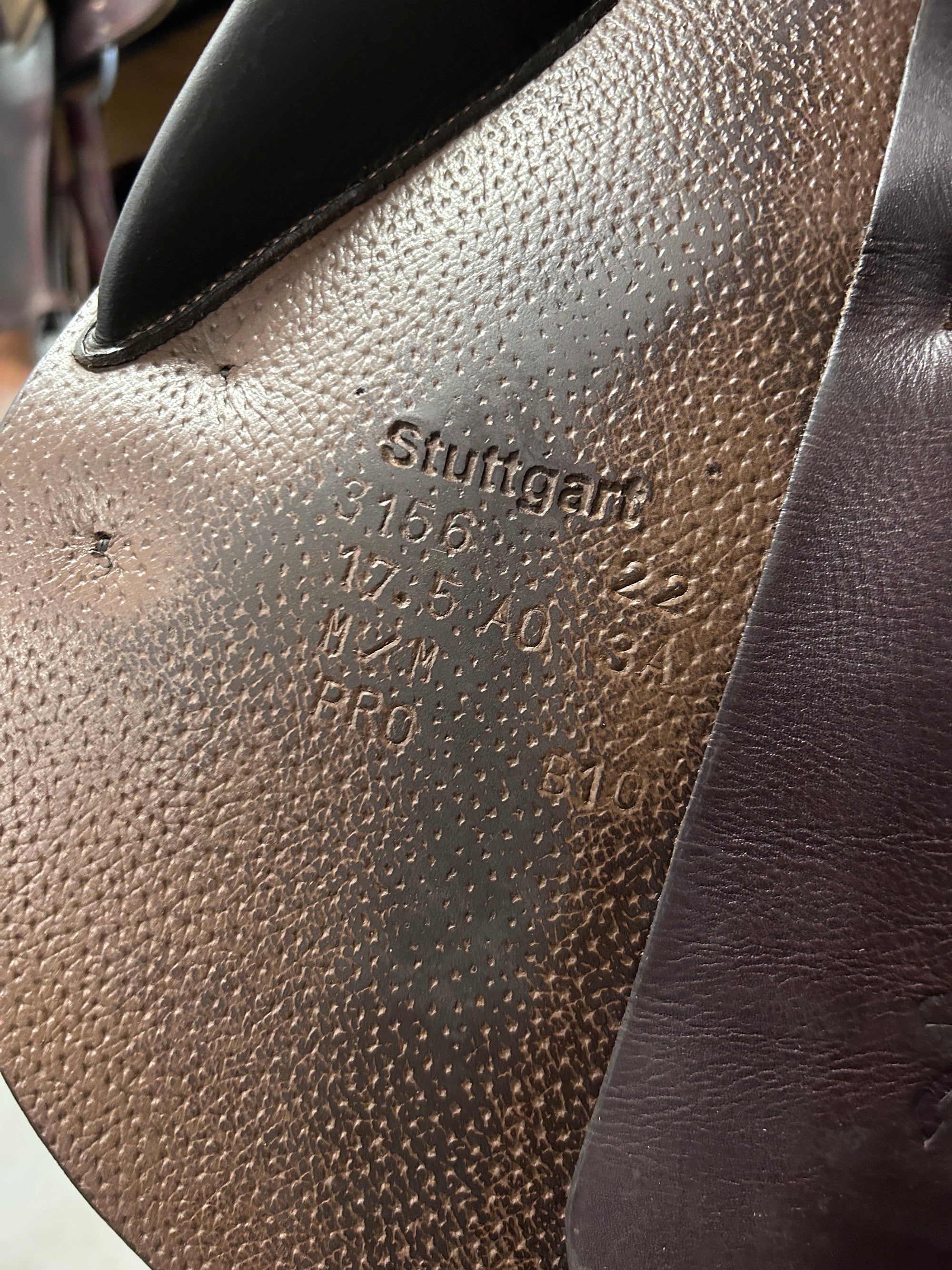 17.5" Voltaire Stuttgart 3A Close Contact Saddle-Saddle-Consignment-Evolution Equestrian Co.