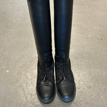 Load image into Gallery viewer, TuffRider Tall Boots 6 Slim

