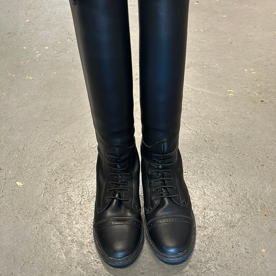 TuffRider Tall Boots 6 Slim