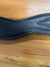 Load image into Gallery viewer, Total Saddle Fit Shoulder Fit Relief Dressage Girth 26"-English Girth-Consignment-Evolution Equestrian Co.