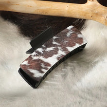 Load image into Gallery viewer, Western Claw Clips-Accessories-Evolution Equestrian Co.-Cowhide-Evolution Equestrian Co.