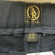 Load image into Gallery viewer, BR Navy Knee Patch Breeches 26
