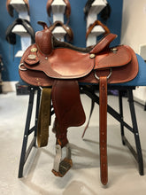 Load image into Gallery viewer, Crates Western Saddle Used
