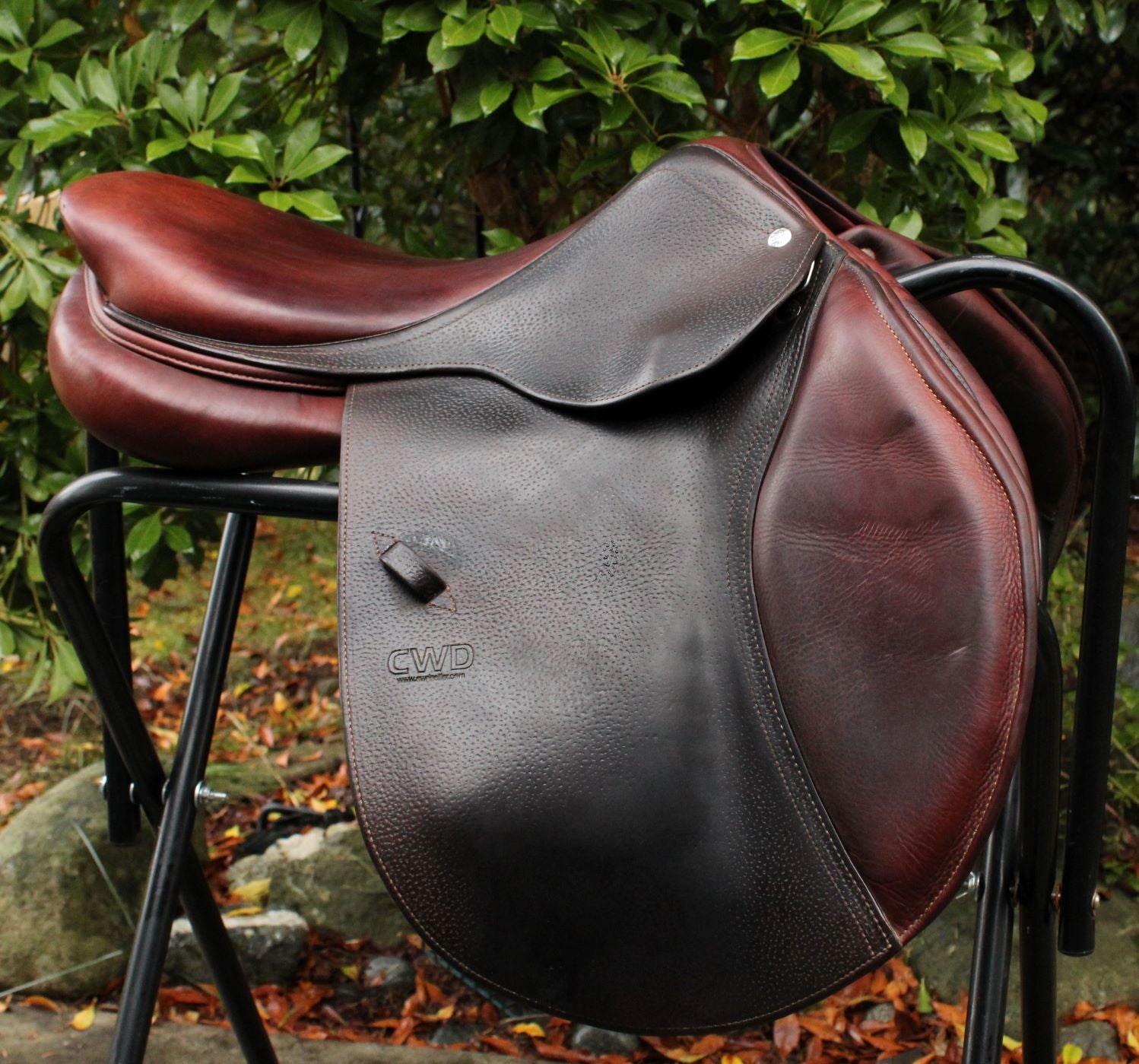 Decoding Saddle Codes