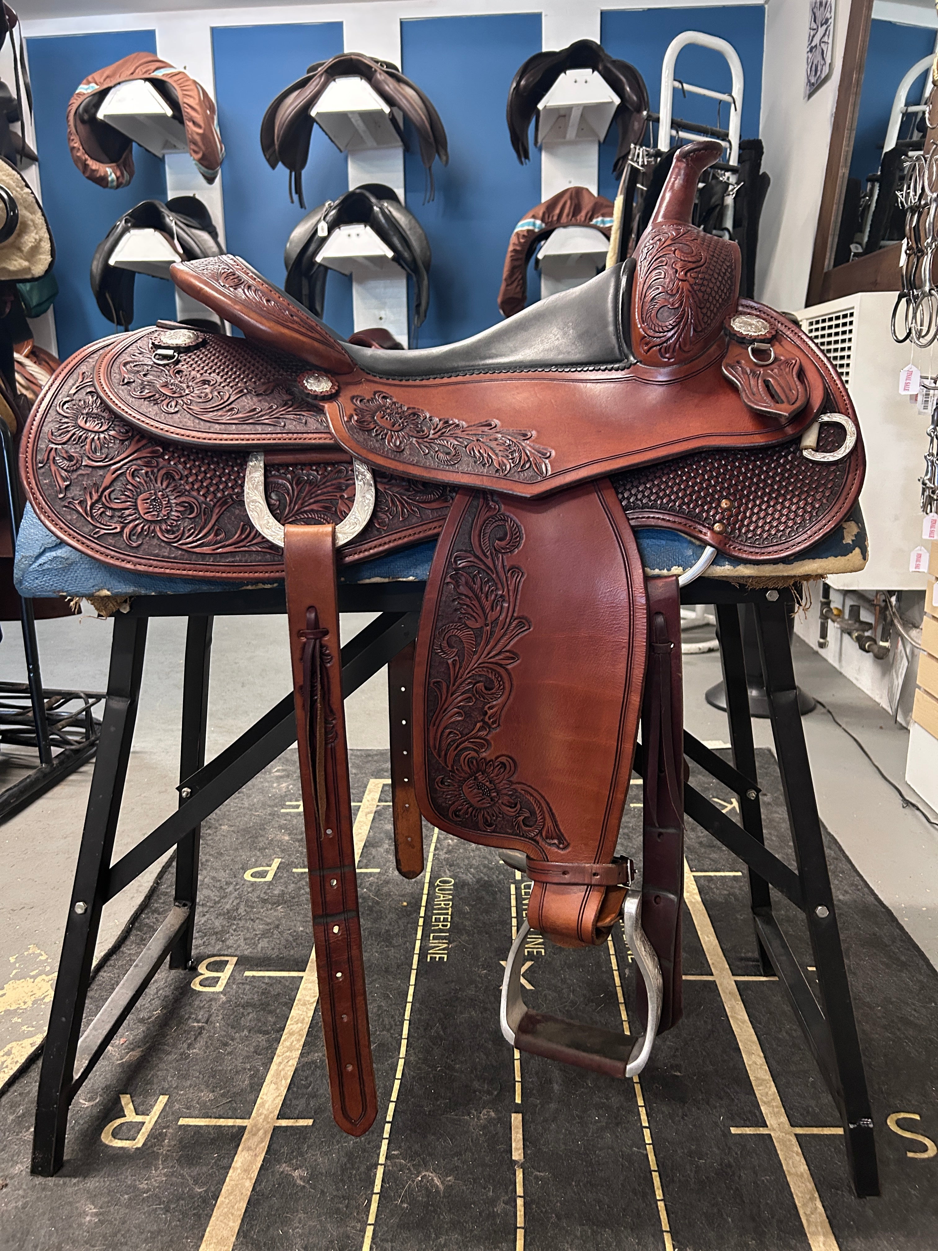 15.5" Continental Western Saddle