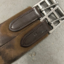 Load image into Gallery viewer, English Leather Girth 46&quot;
