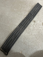 Load image into Gallery viewer, Basic Dressage Girth 24&quot;
