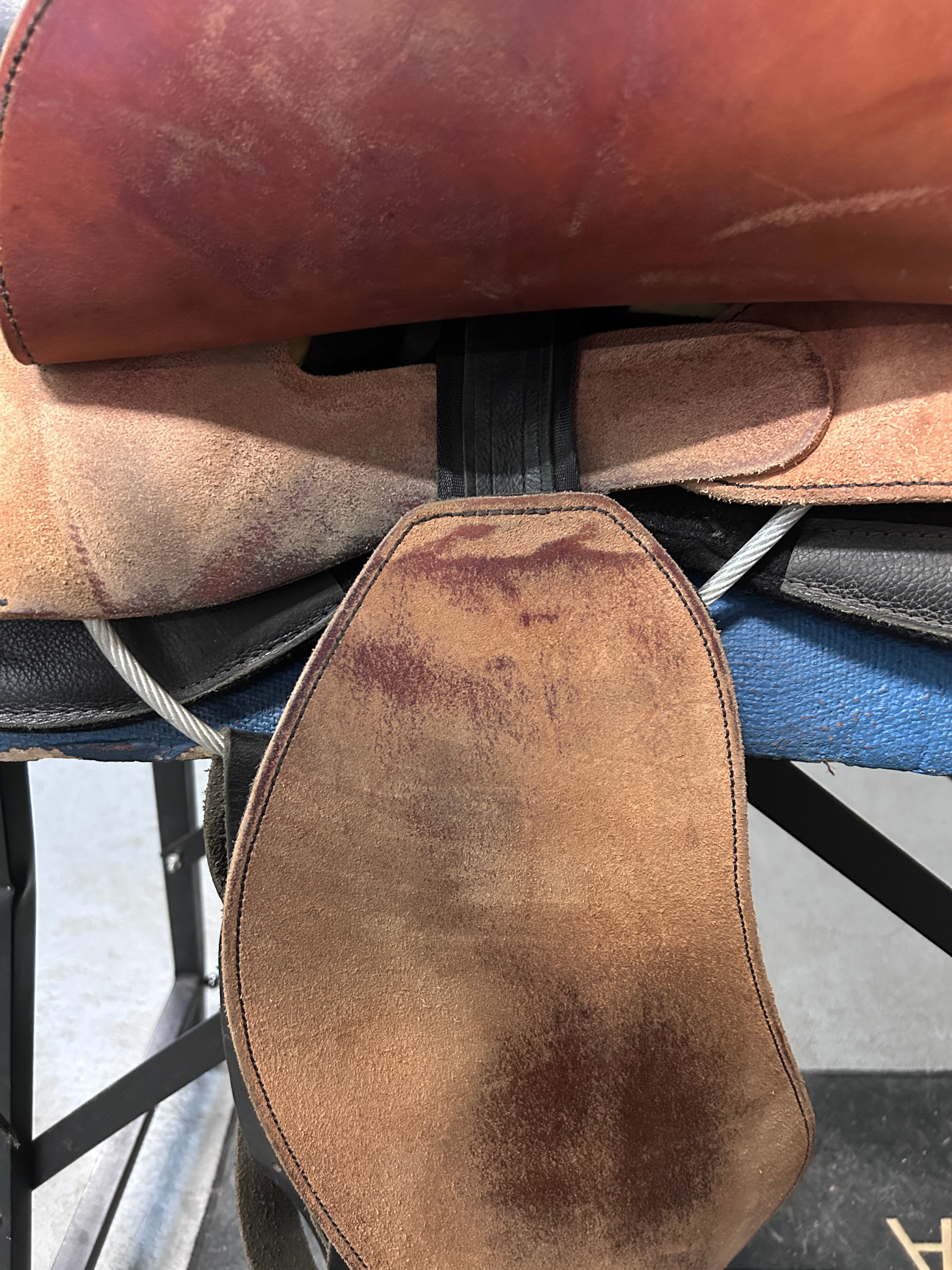 15.5" EZ-Fit Treeless Western Saddle-Saddle-Consignment-Evolution Equestrian Co.