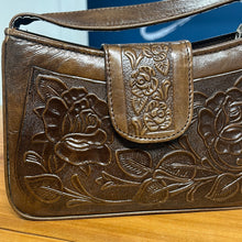 Load image into Gallery viewer, Small Brown Leather Purse
