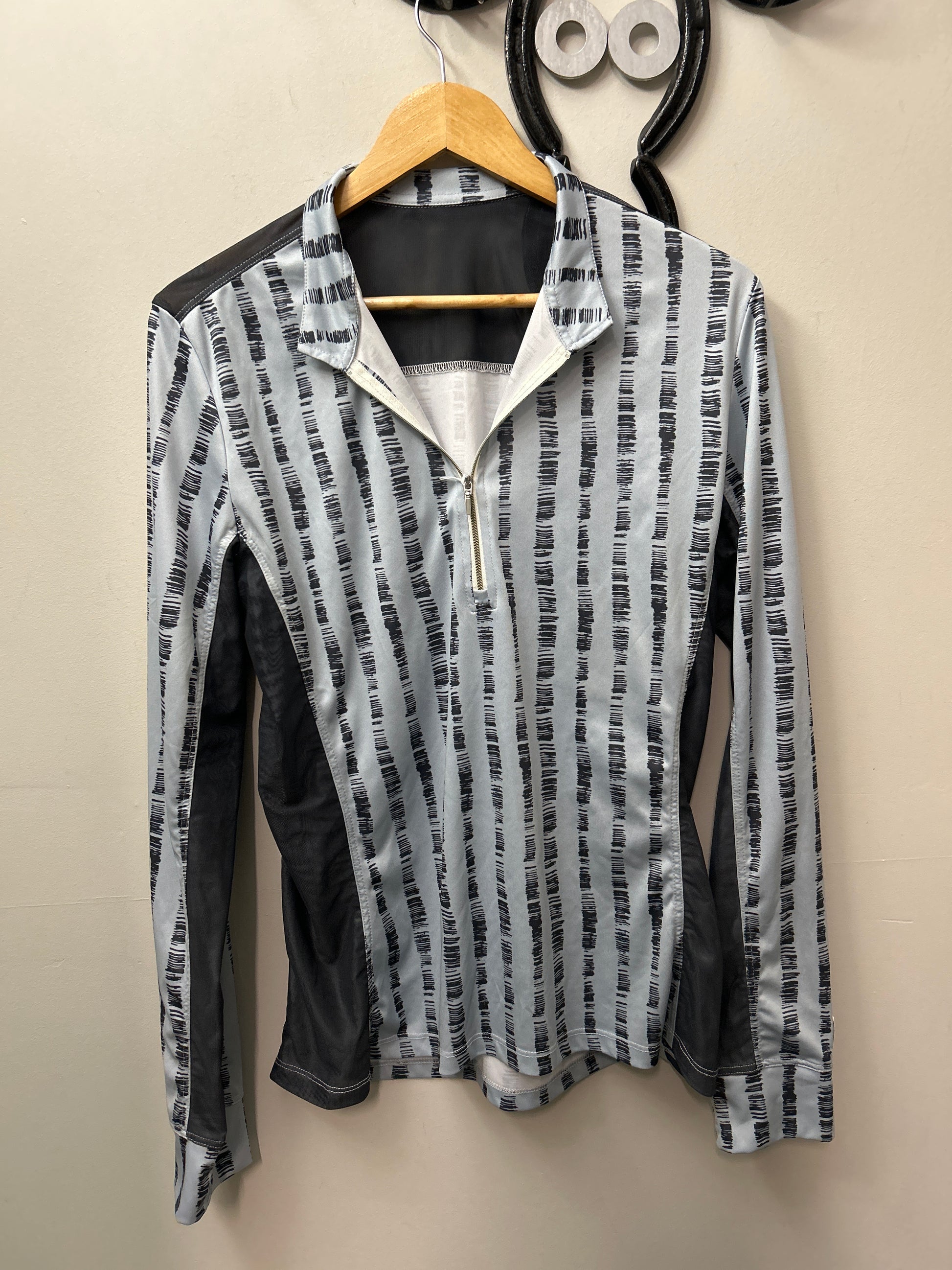 Light Blue and Grey Sun Shirt XLarge-Riding Shirts-Consignment-Evolution Equestrian Co.