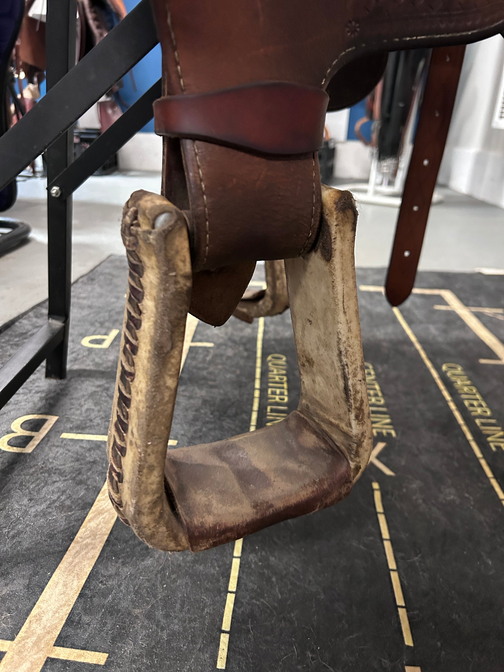 15" Crates Mike Beers Team Roper Western Saddle-Saddle-Consignment-Evolution Equestrian Co.