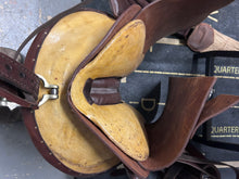 Load image into Gallery viewer, 15&quot; Peruvian Work Saddle-Saddle-Consignment-Evolution Equestrian Co.
