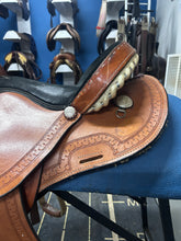Load image into Gallery viewer, 15” Riders Choice Western Barrel Saddle-Saddle-Consignment-Evolution Equestrian Co.
