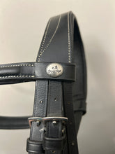 Load image into Gallery viewer, Prestige Black Figure 8 Bridle
