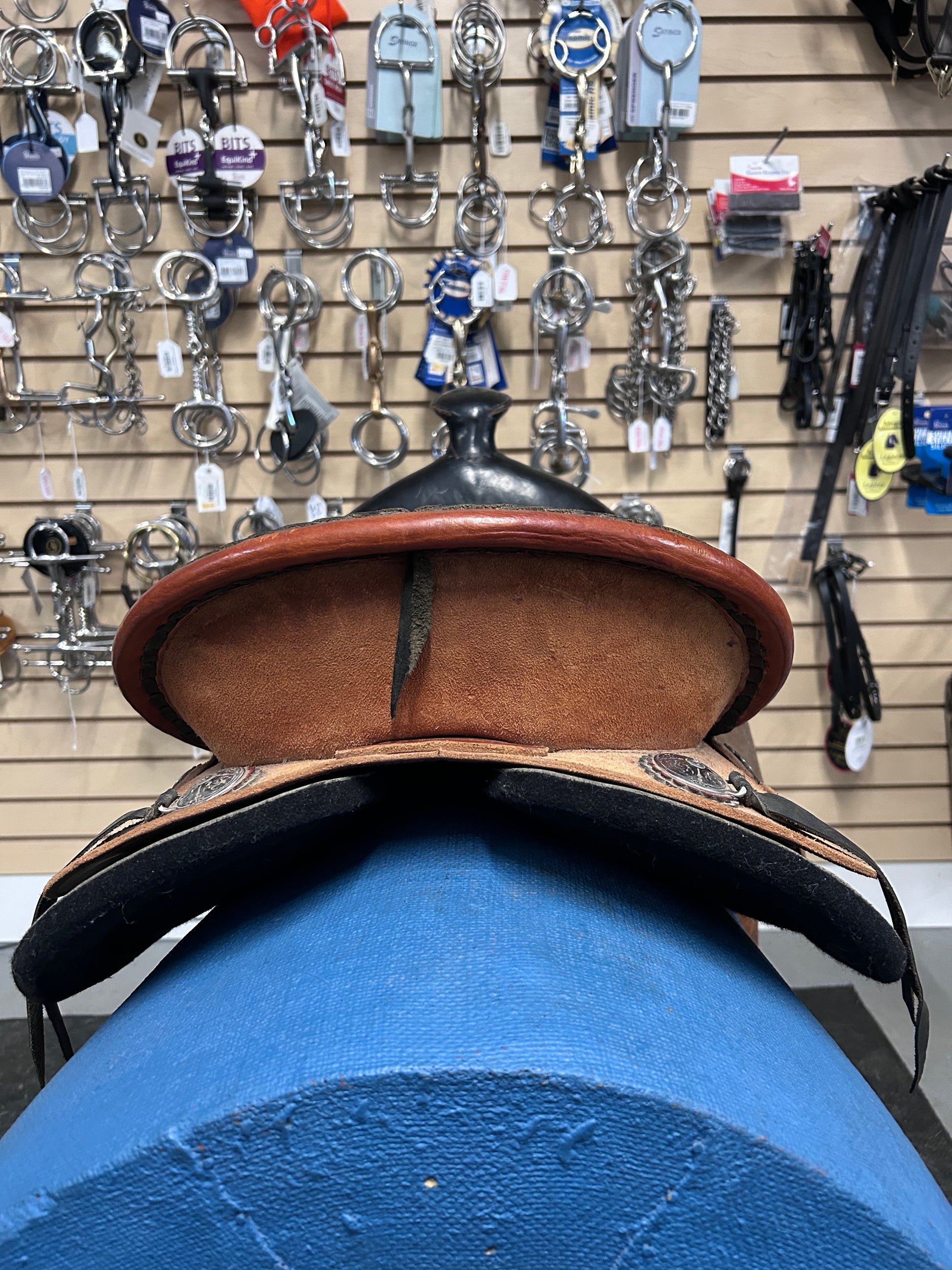 15.5" EZ-Fit Custom Western Saddle-Saddle-Consignment-Evolution Equestrian Co.
