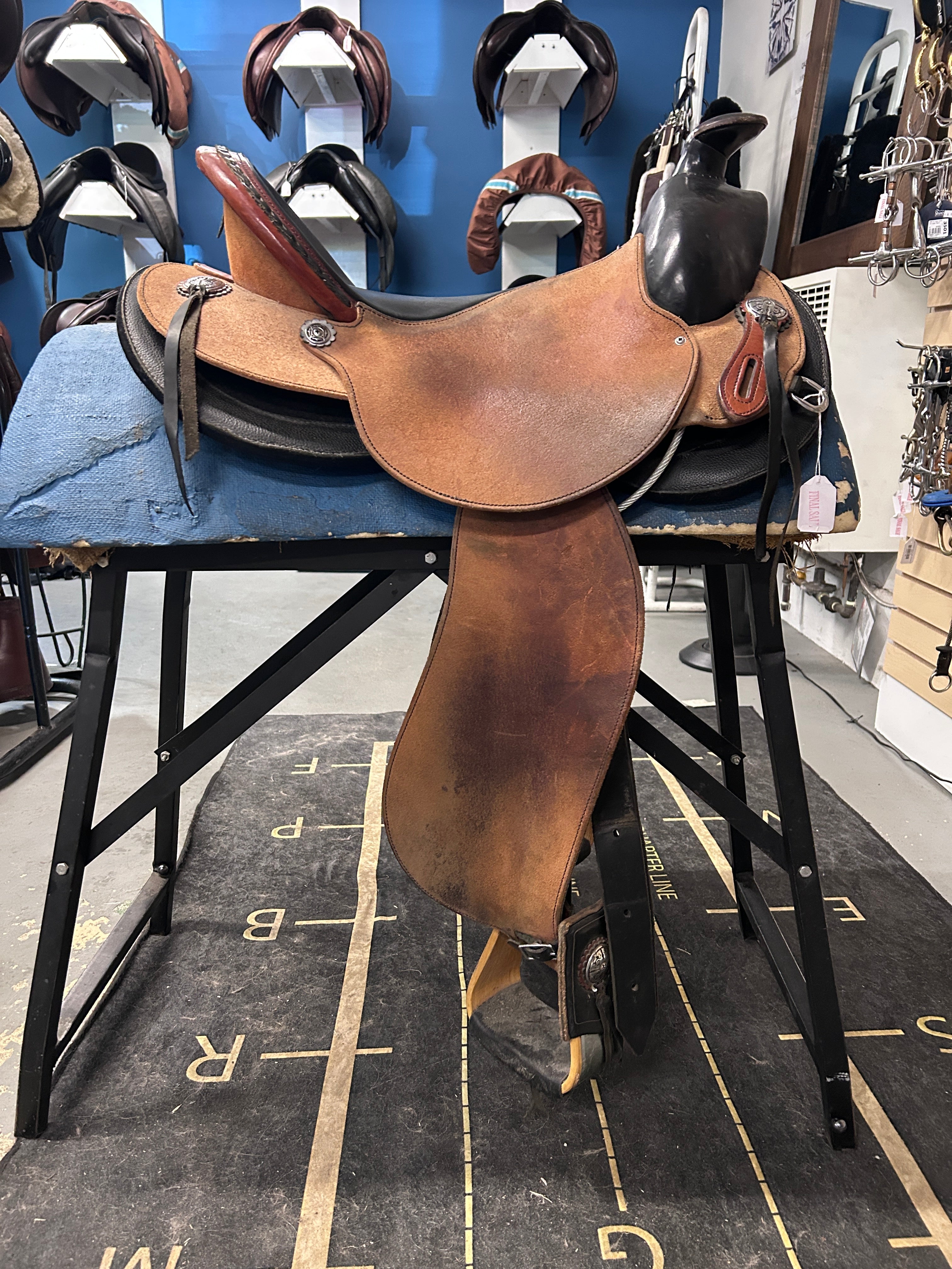 15.5" EZ-Fit Custom Western Saddle-Saddle-Consignment-Evolution Equestrian Co.