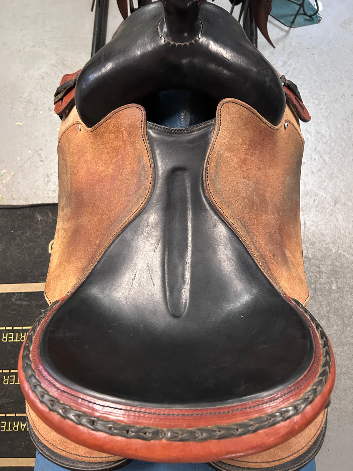 15.5" EZ-Fit Treeless Western Saddle-Saddle-Consignment-Evolution Equestrian Co.