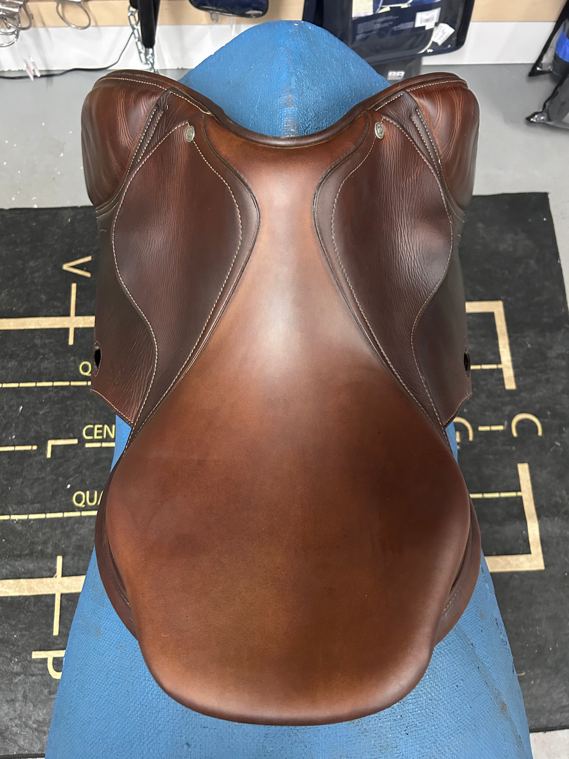 16.5" Antares Classique Close Contact Saddle-Saddle-Consignment-Evolution Equestrian Co.