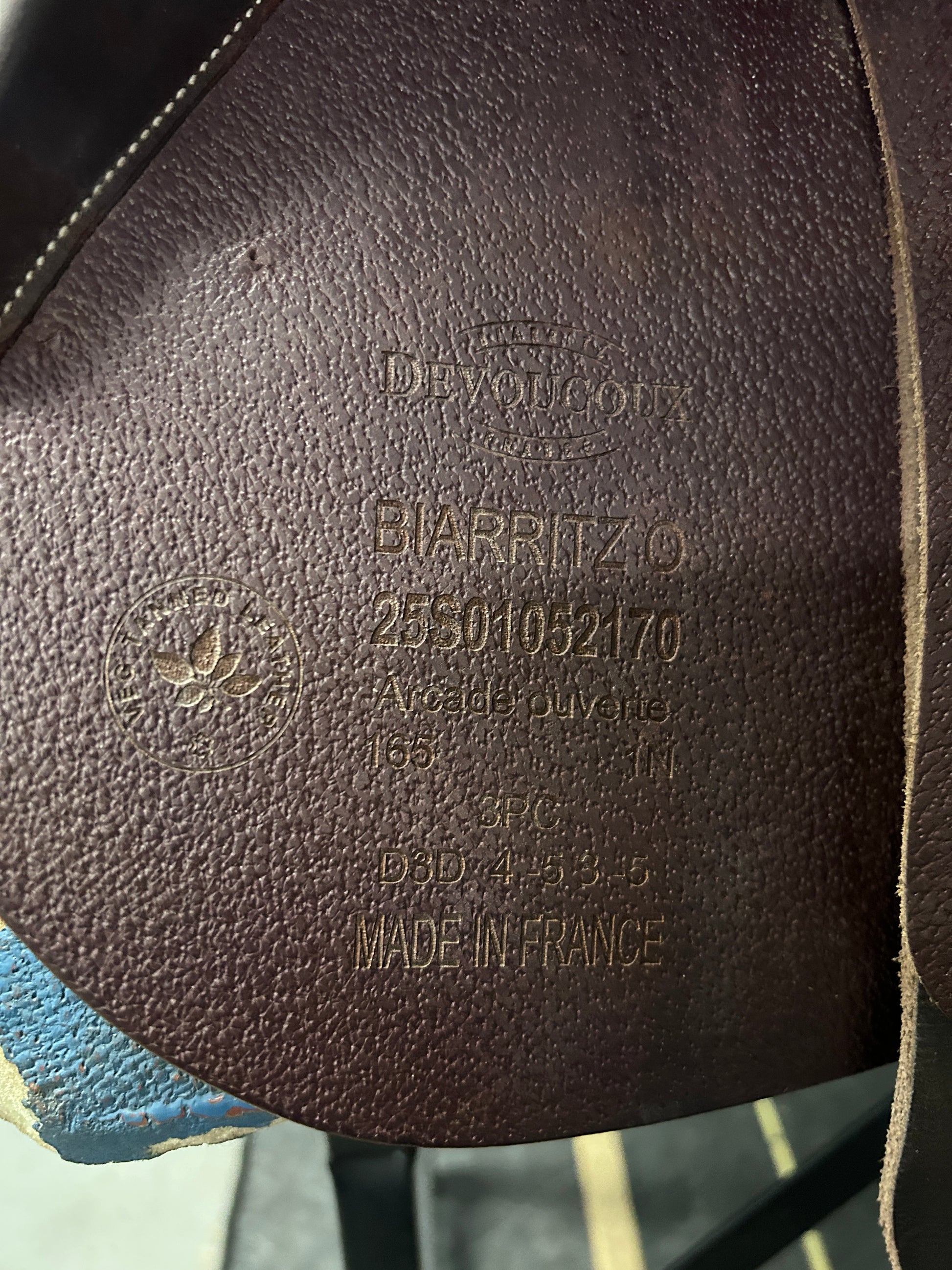 16.5" Devoucoux Biarritz O Saddle-Saddle-Consignment-Evolution Equestrian Co.