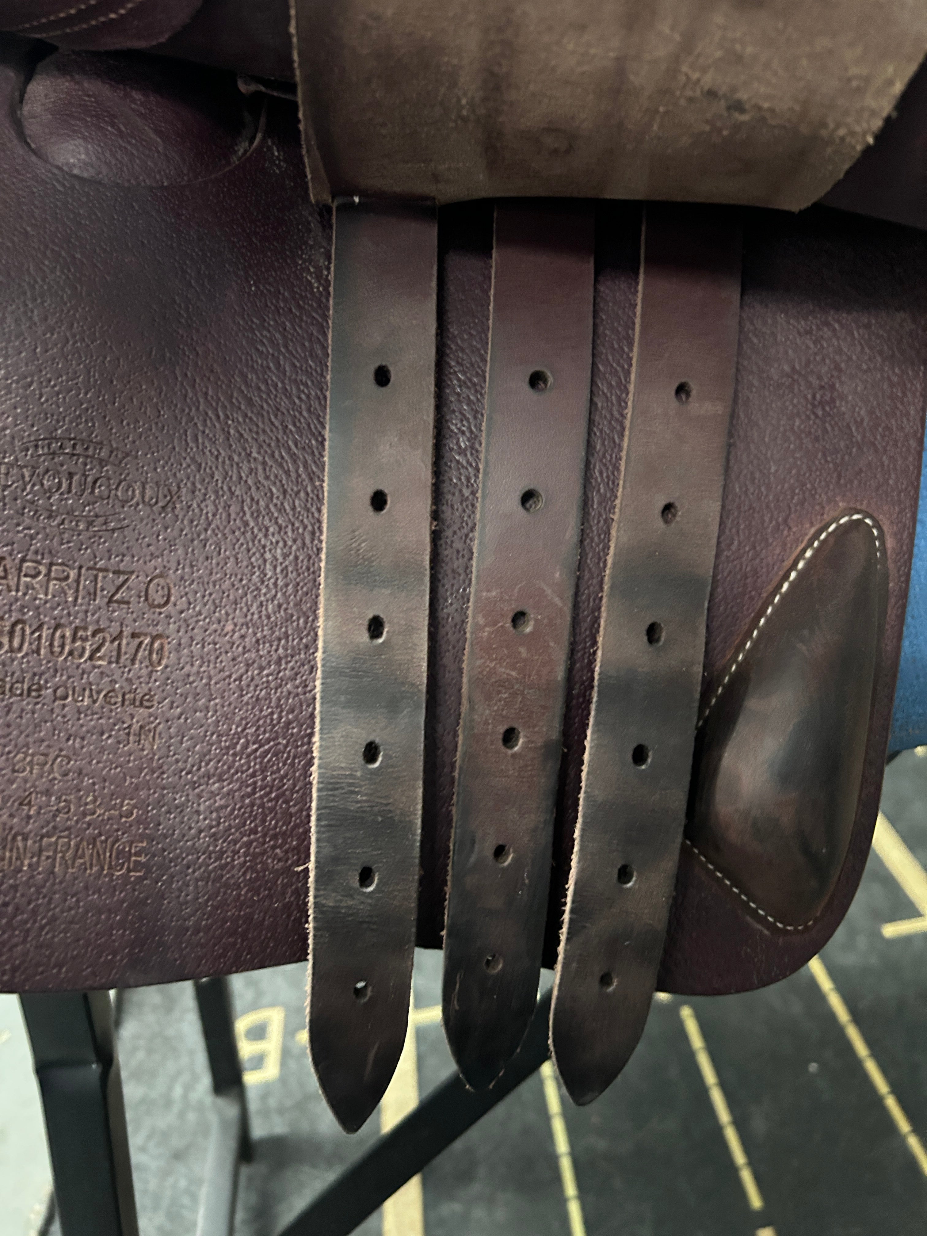 16.5" Devoucoux Biarritz O Saddle-Saddle-Consignment-Evolution Equestrian Co.