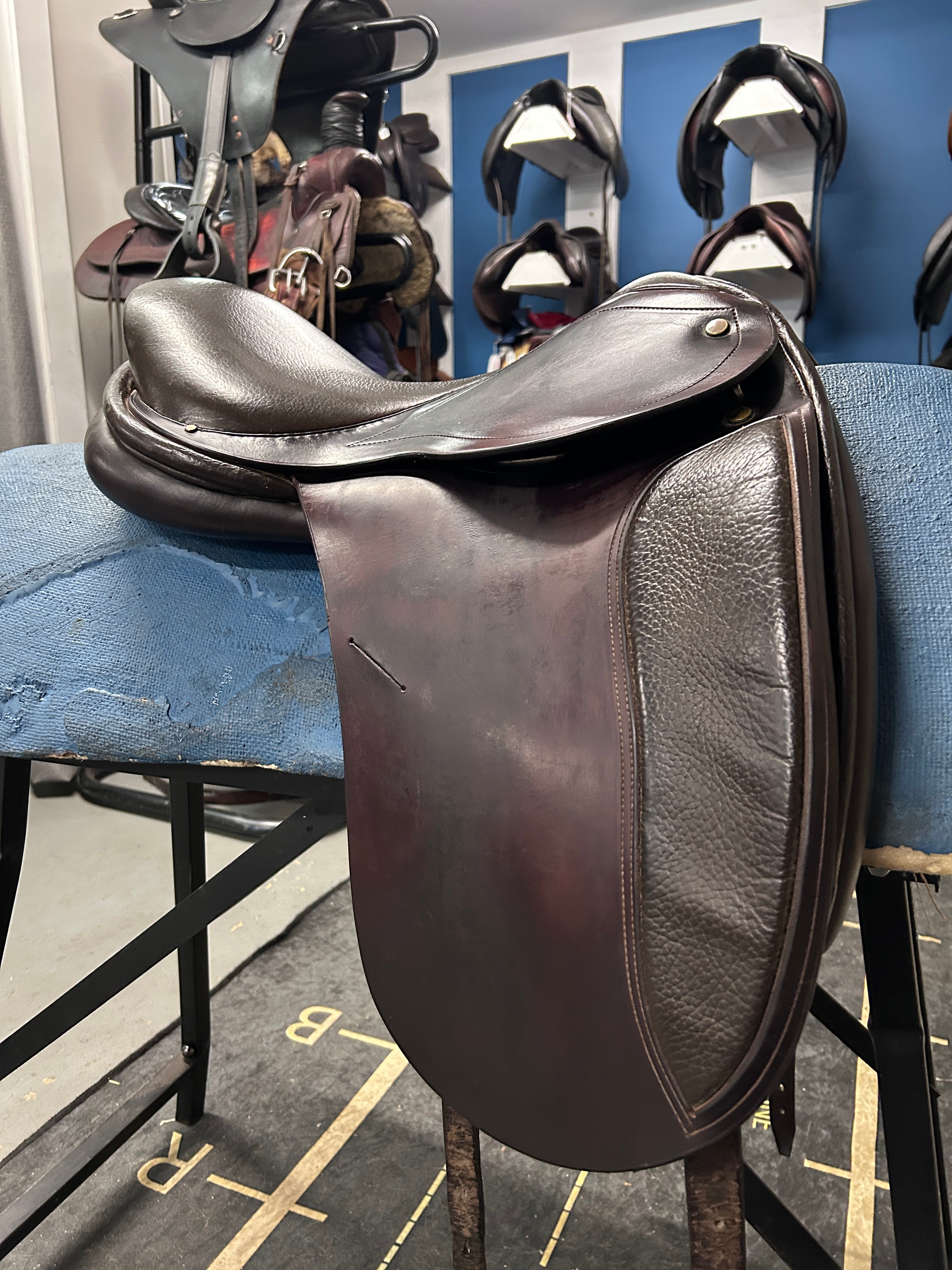 16.5" Lauriche AJ Foster Dressage Saddle-Saddle-Consignment-Evolution Equestrian Co.