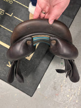 Load image into Gallery viewer, 16.5&quot; Voltaire Palm Beach-Saddle-Consignment-Evolution Equestrian Co.
