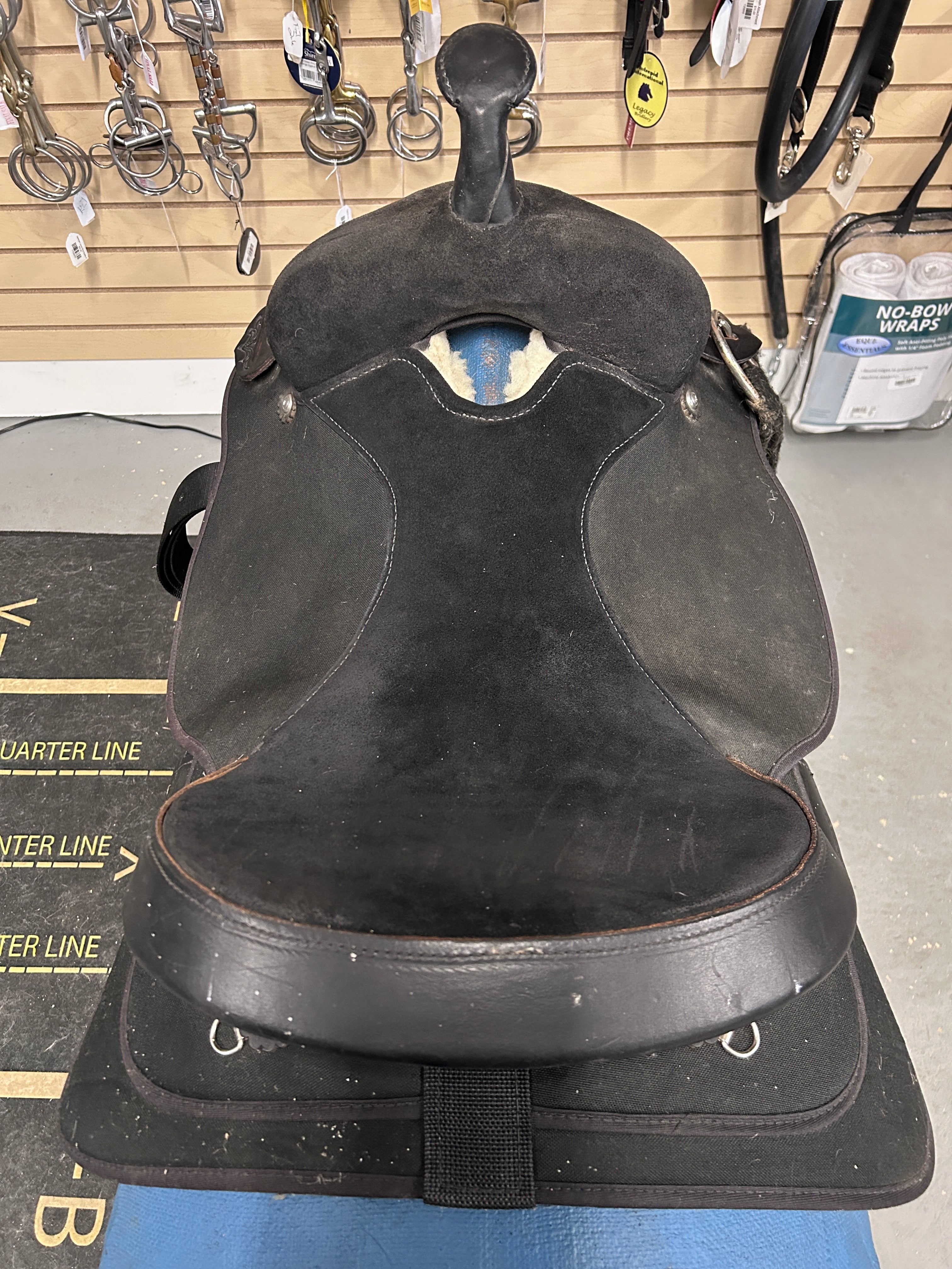 17" Circle Y Condura Trail Saddle-Saddle-Consignment-Evolution Equestrian Co.