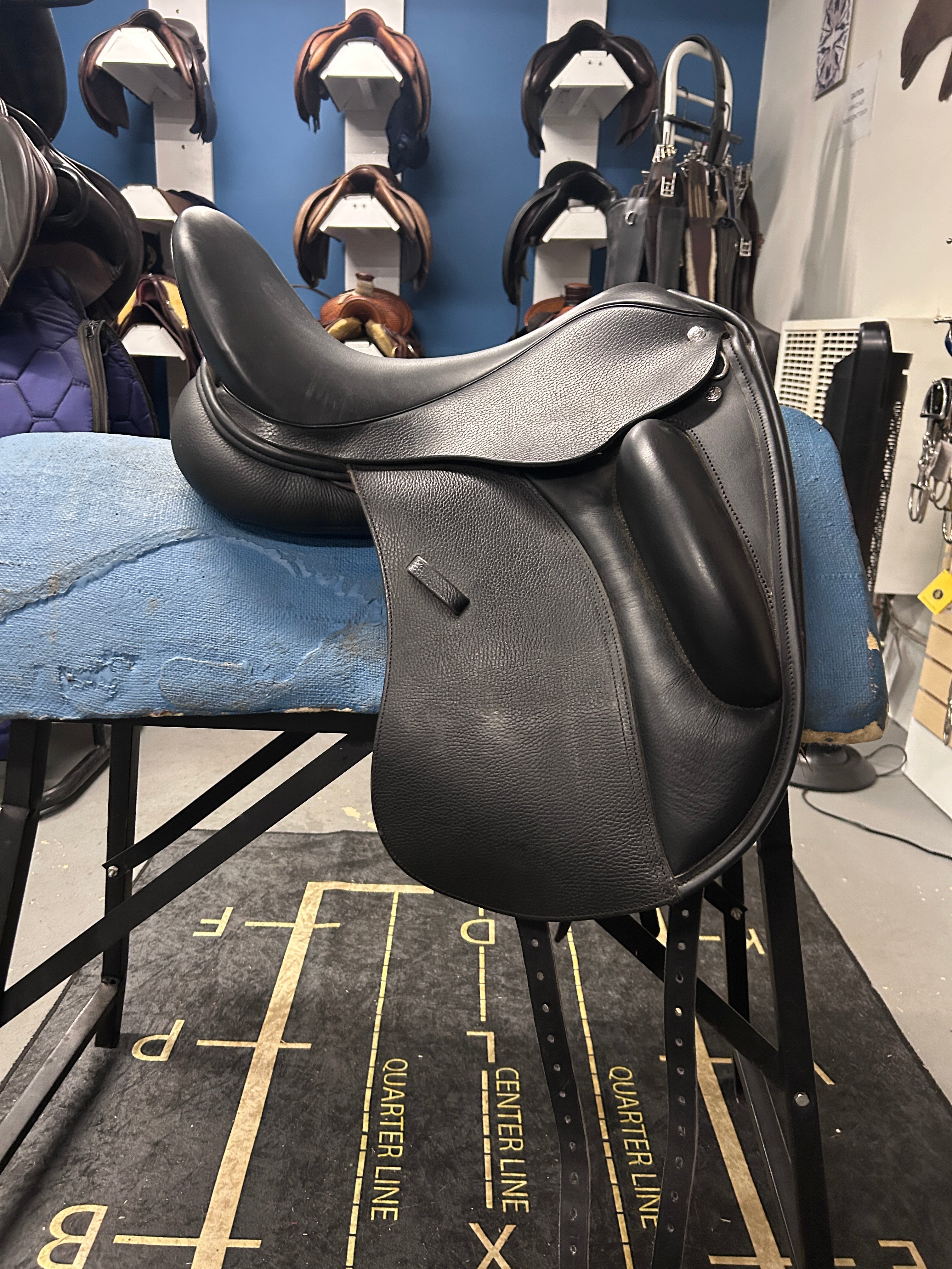 17" Custom Signature Solo Dressage Saddle-Saddle-Consignment-Evolution Equestrian Co.