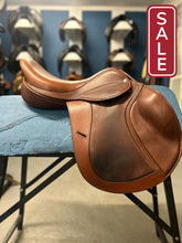 Load image into Gallery viewer, 17&quot; Frank Baines Edessa-Saddle-Consignment-Evolution Equestrian Co.
