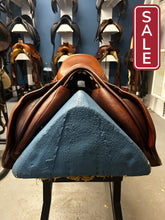 Load image into Gallery viewer, 17&quot; Frank Baines Edessa-Saddle-Consignment-Evolution Equestrian Co.
