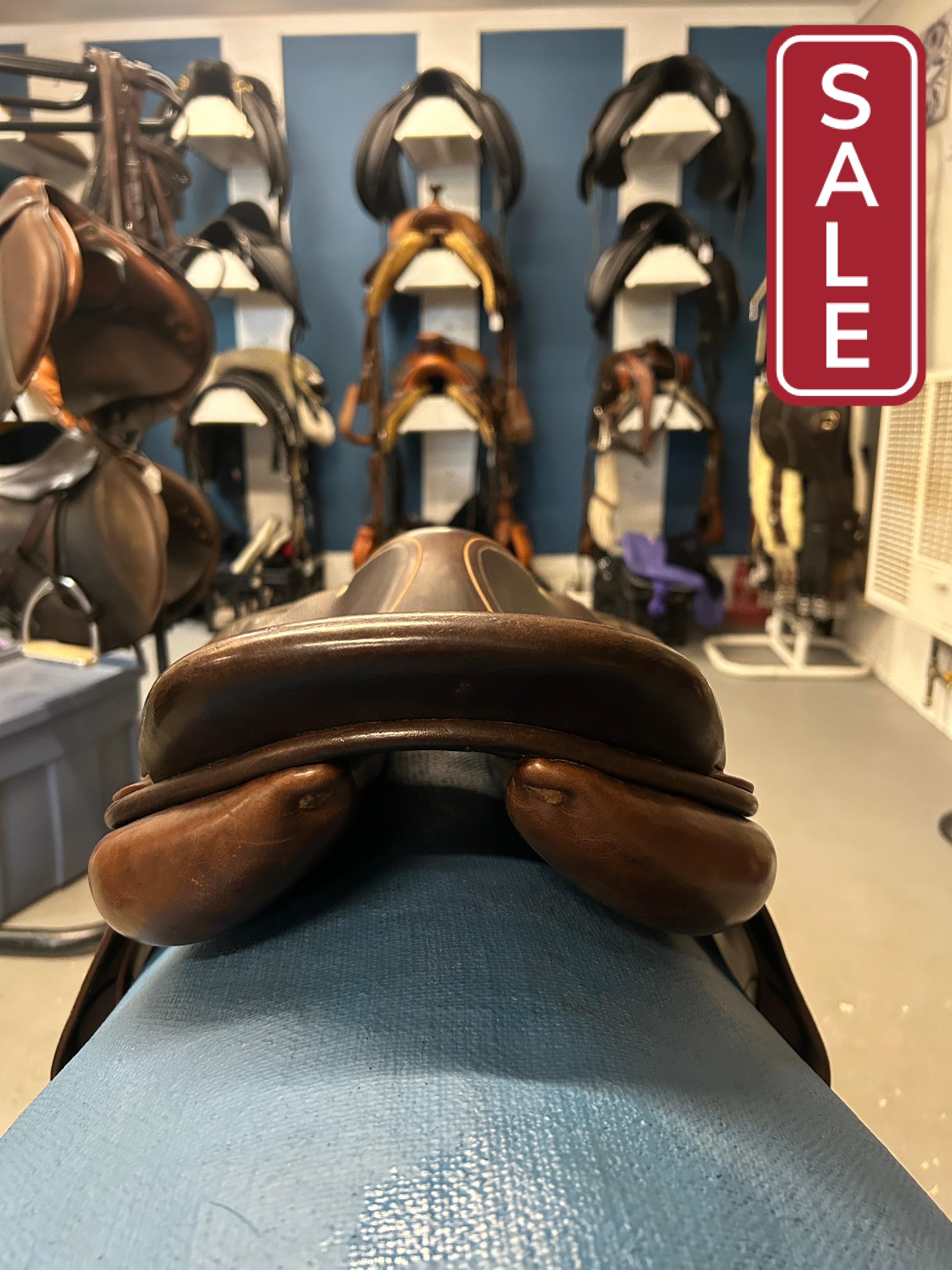 17" Luc Childeric FP 3.5A Saddle-Saddle-Consignment-Evolution Equestrian Co.