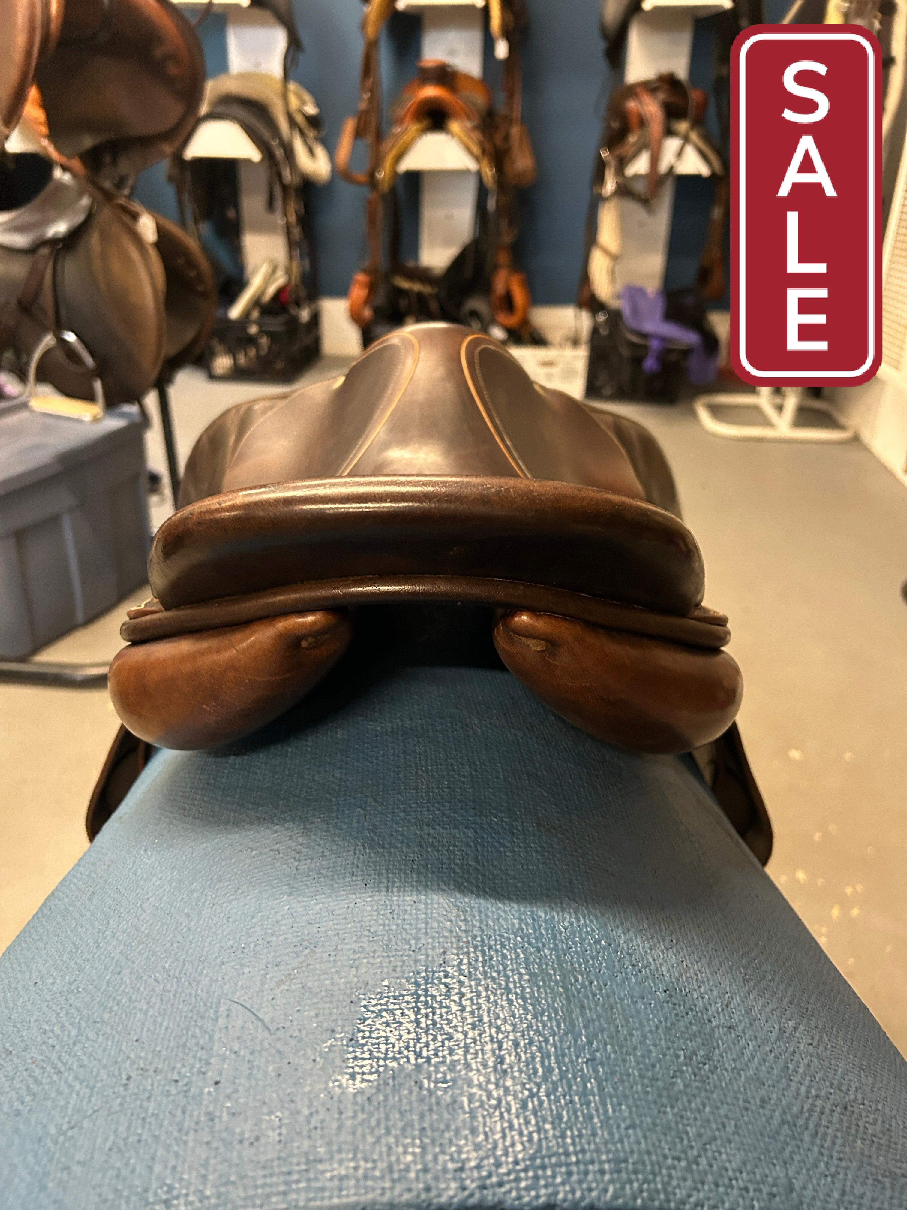 17" Luc Childeric FP 3.5A Saddle-Saddle-Consignment-Evolution Equestrian Co.