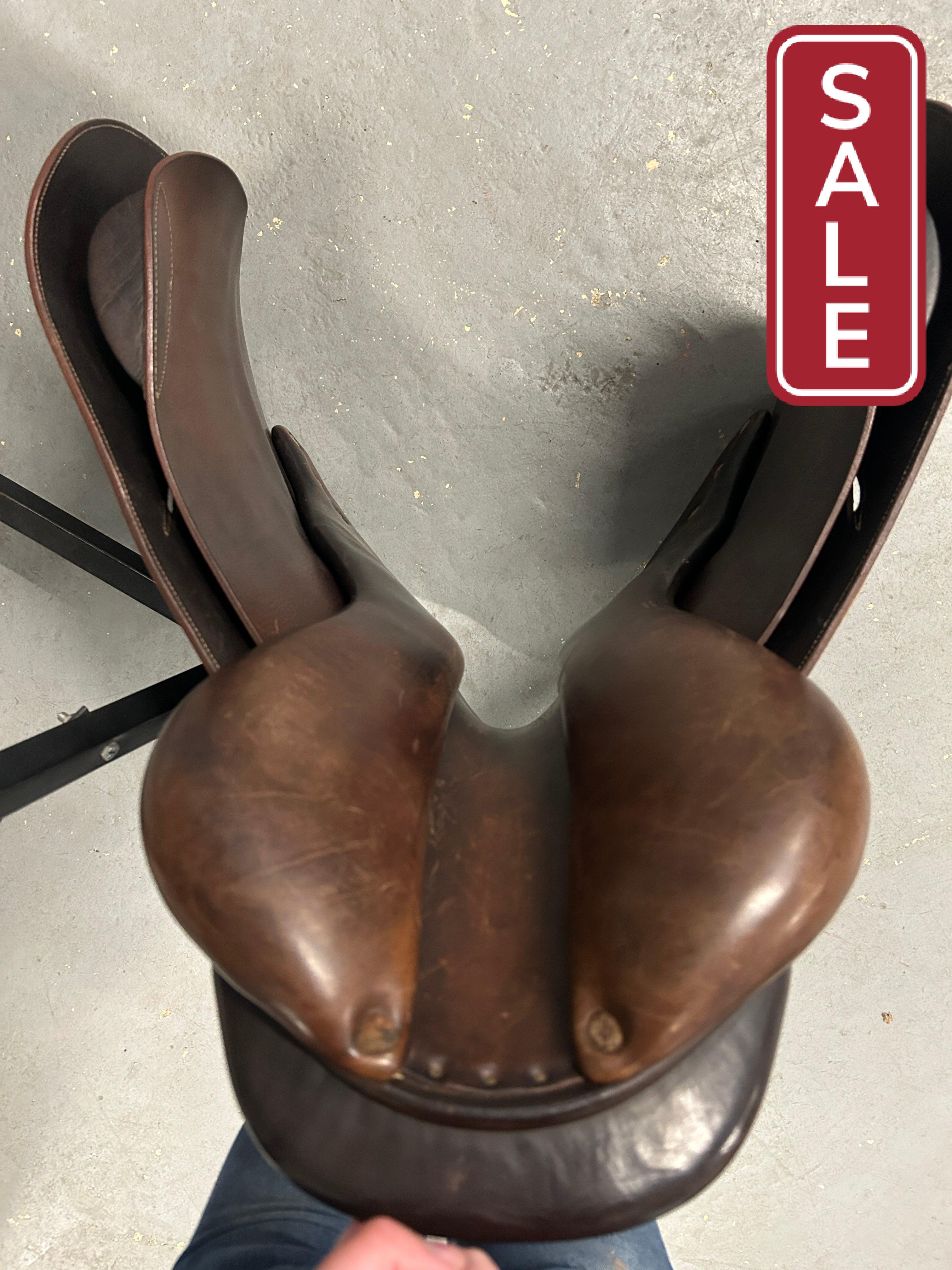 17" Luc Childeric FP 3.5A Saddle-Saddle-Consignment-Evolution Equestrian Co.