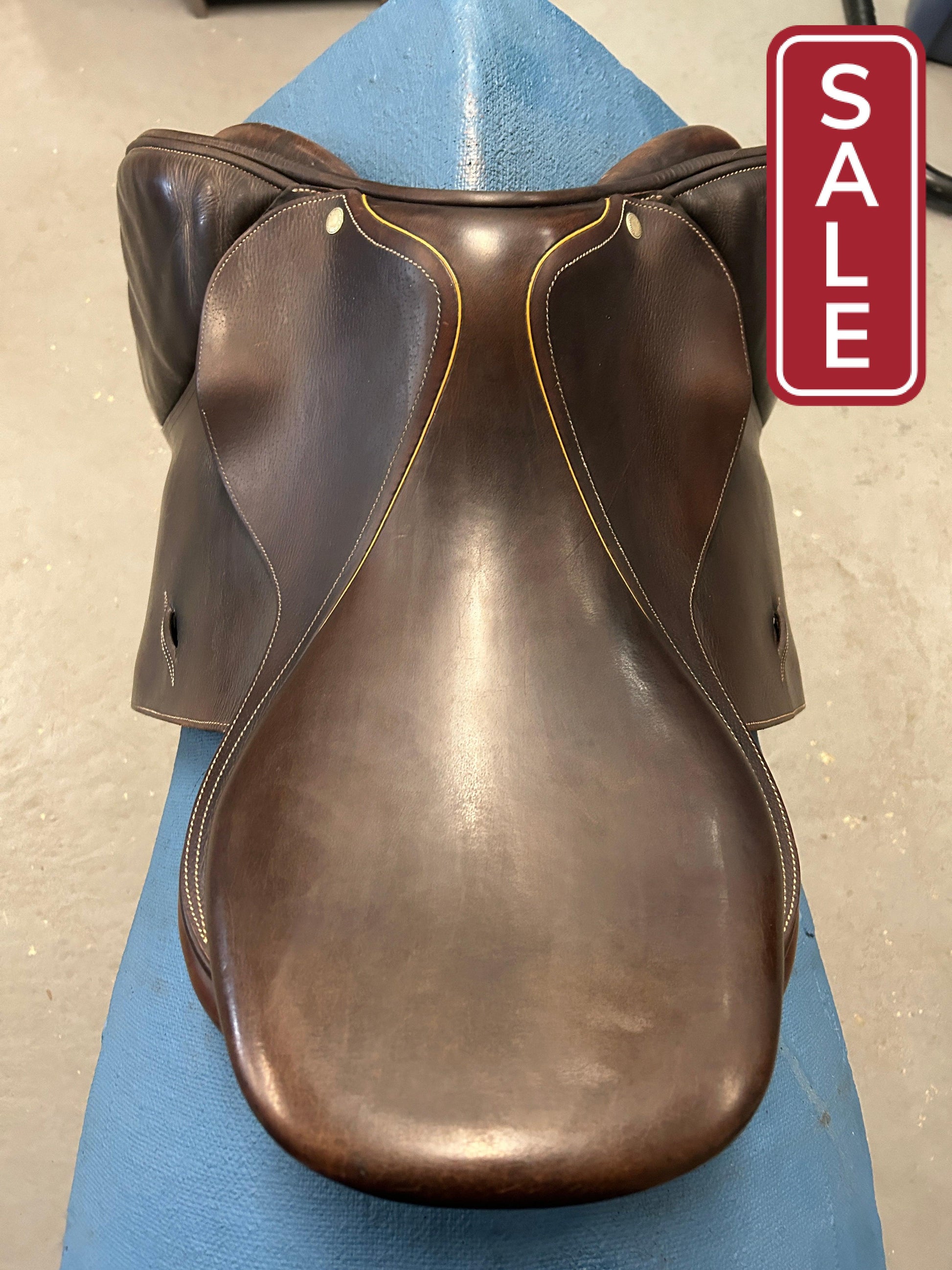 17" Luc Childeric FP 3.5A Saddle-Saddle-Consignment-Evolution Equestrian Co.