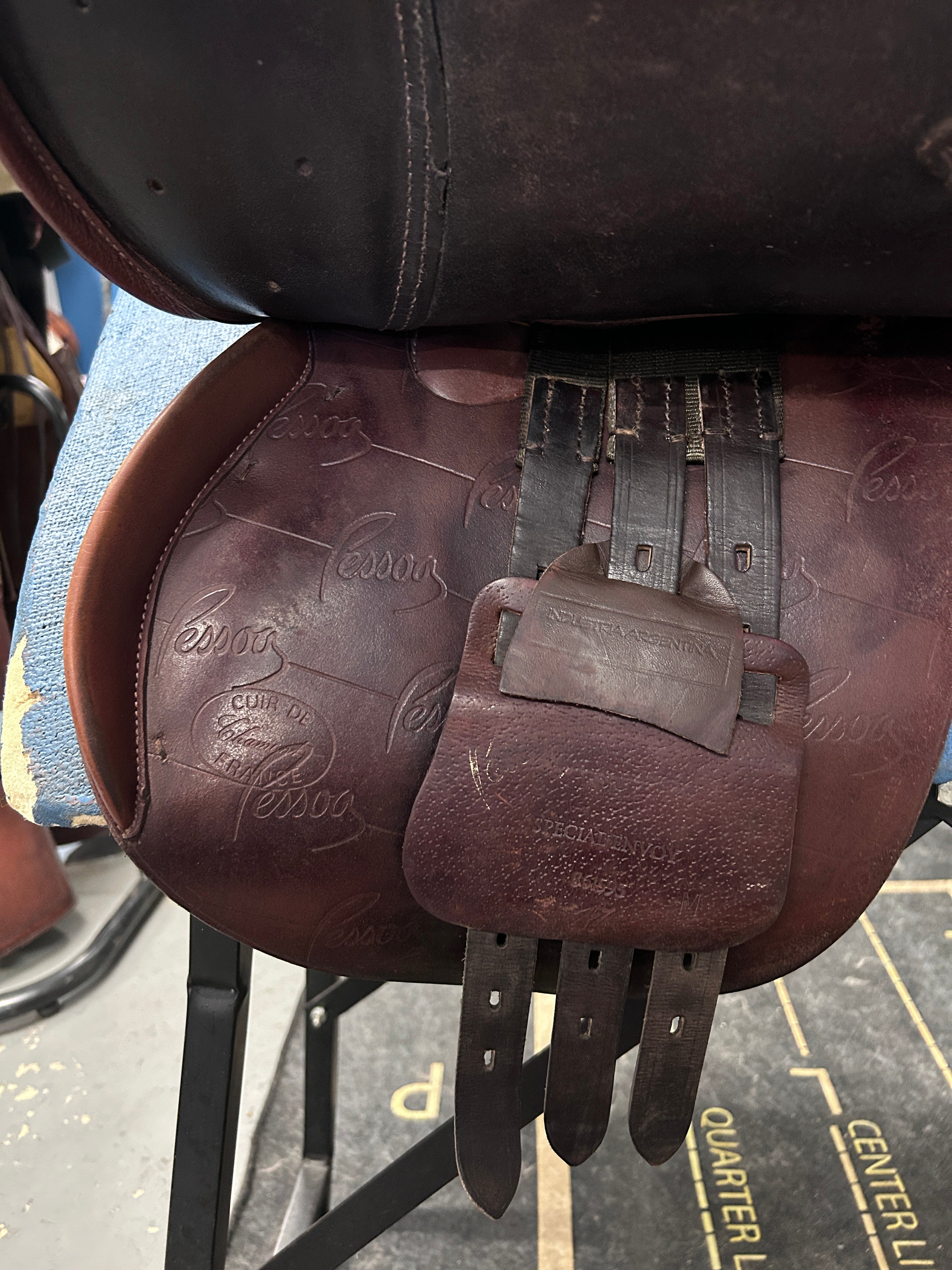 17" Pessoa Special Envoy English Saddle-Saddle-Consignment-Evolution Equestrian Co.