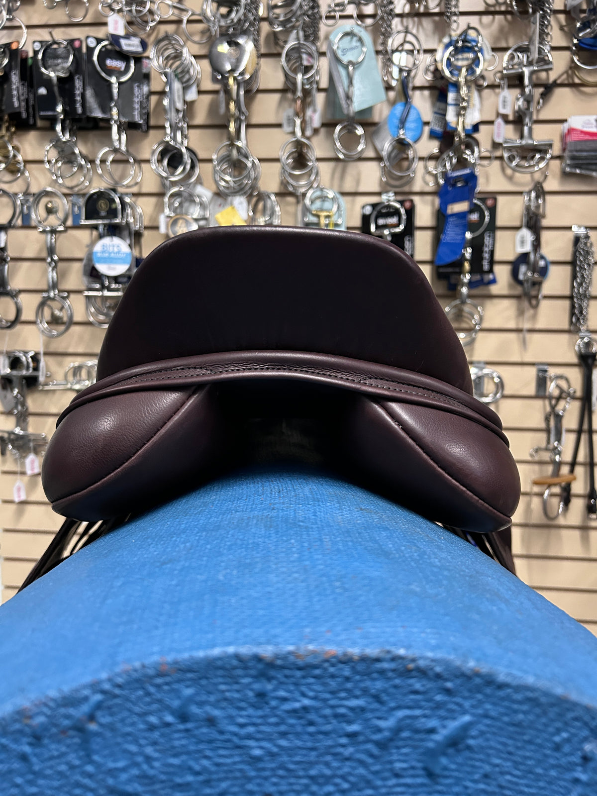 17" Regal Close Contact Saddle-Saddle-Consignment-Evolution Equestrian Co.