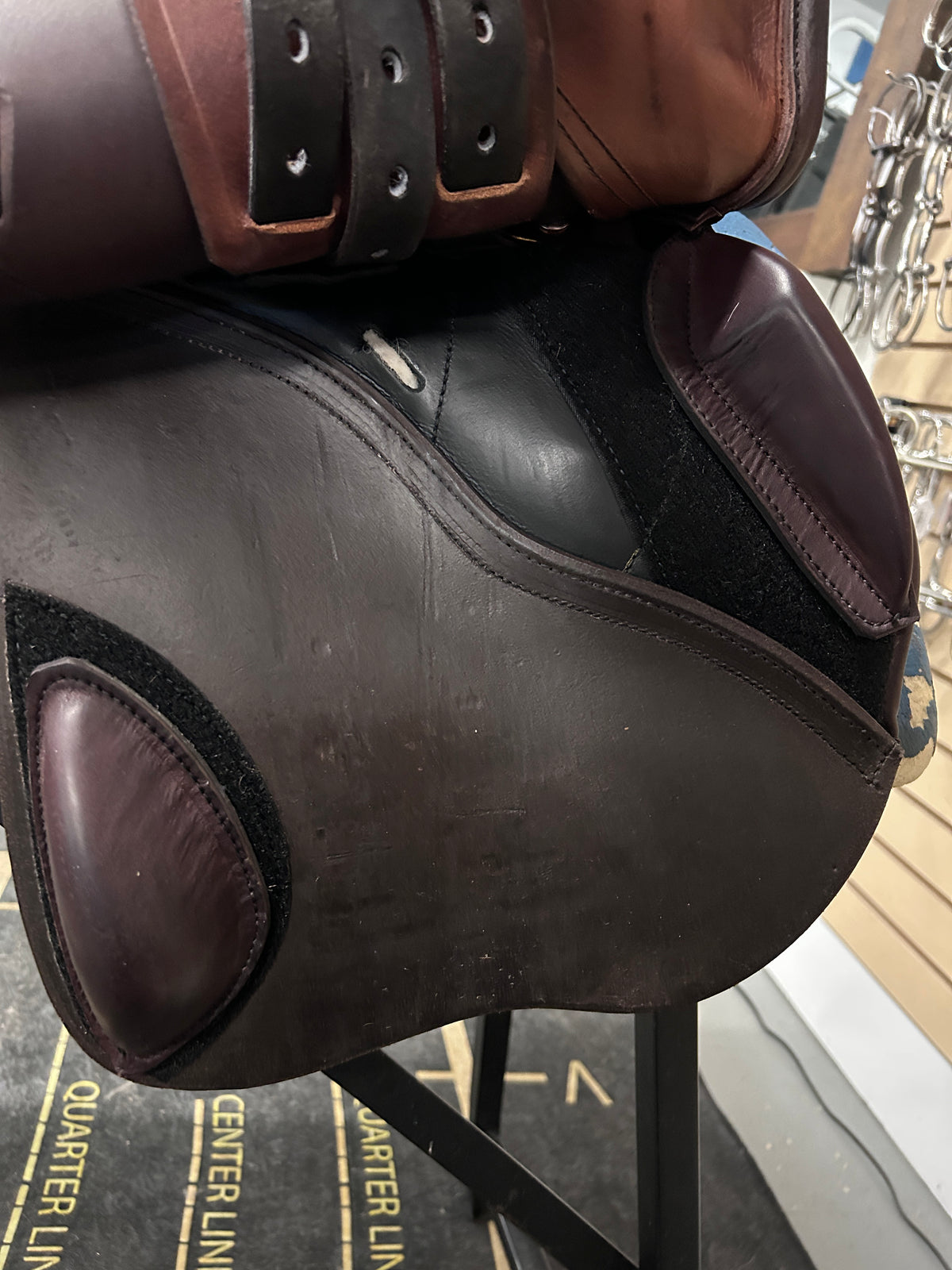 17" Regal Close Contact Saddle-Saddle-Consignment-Evolution Equestrian Co.