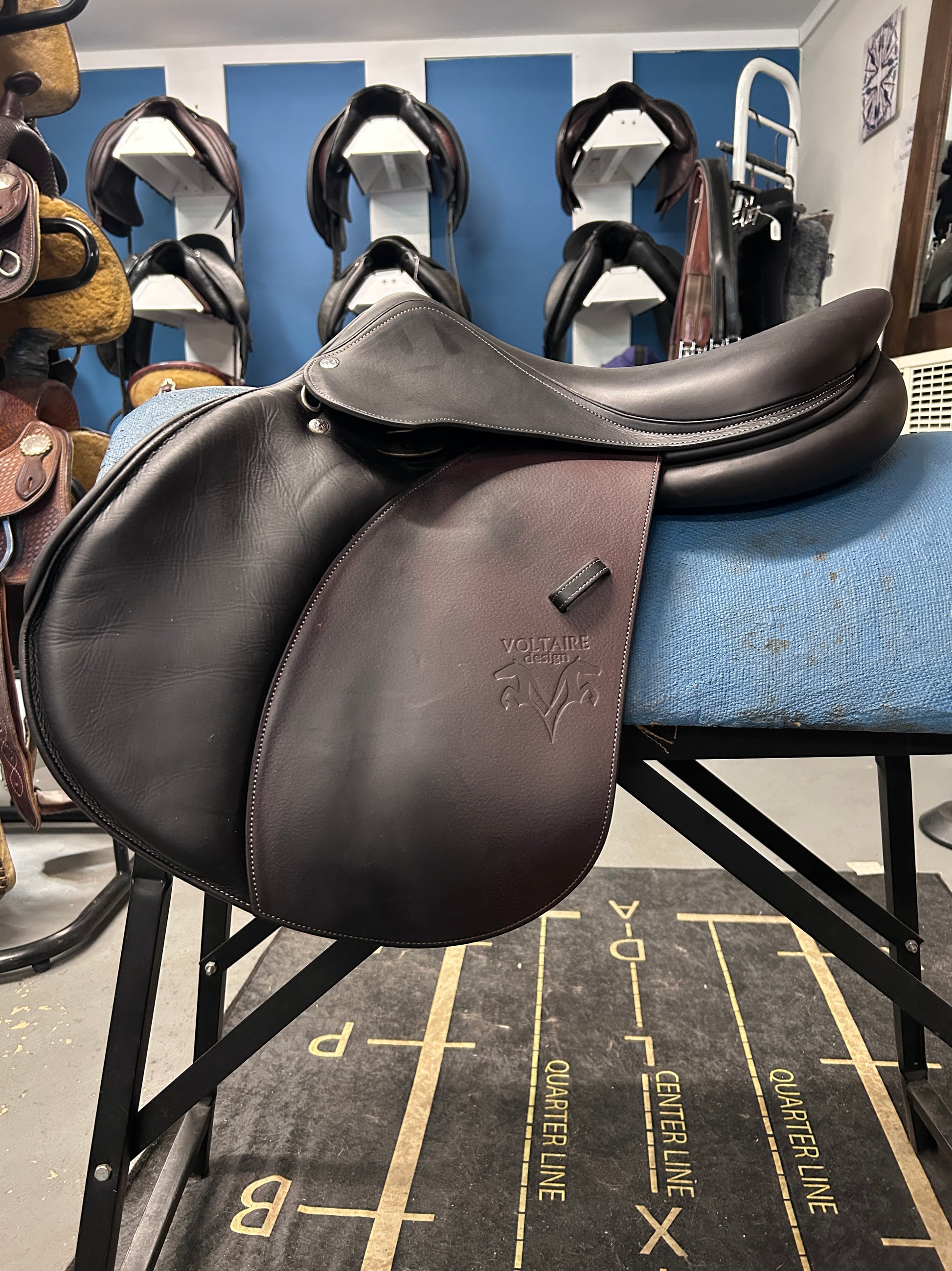 17" Voltaire Palm Beach 3AAA Close Contact Saddle-Saddle-Consignment-Evolution Equestrian Co.