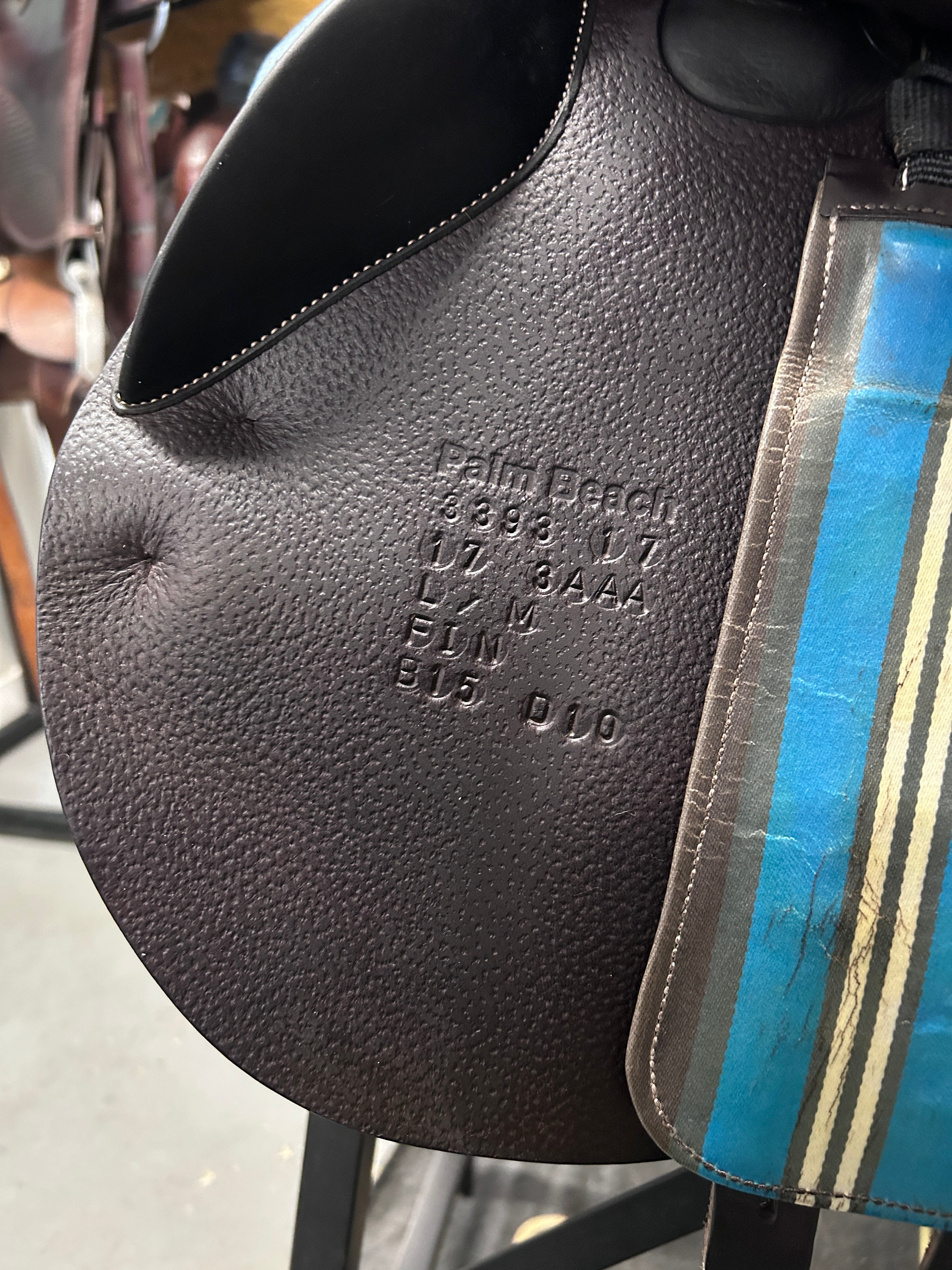 17" Voltaire Palm Beach 3AAA Close Contact Saddle-Saddle-Consignment-Evolution Equestrian Co.