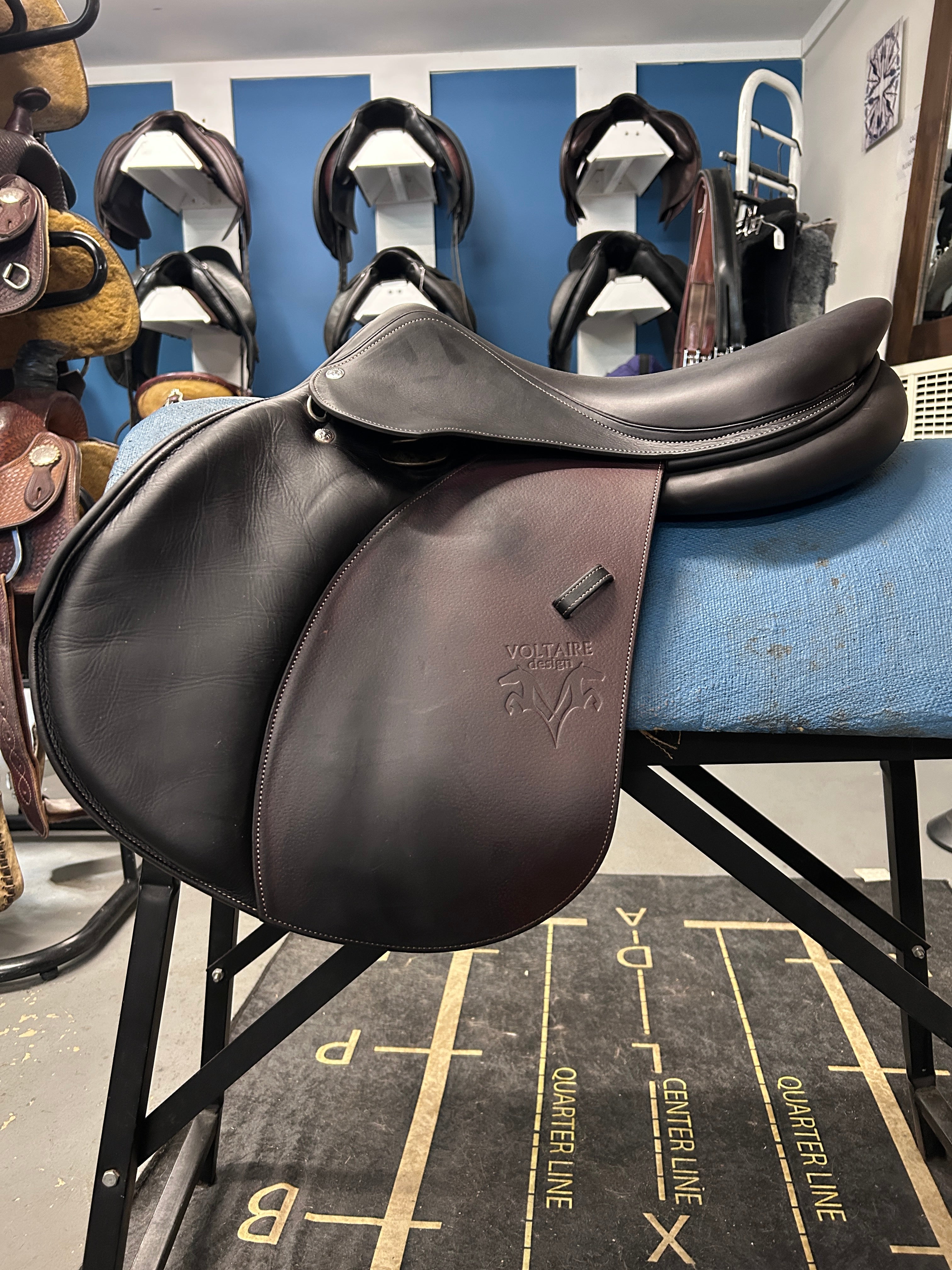 17" Voltaire Palm Beach 3AAA Close Contact Saddle-Saddle-Consignment-Evolution Equestrian Co.
