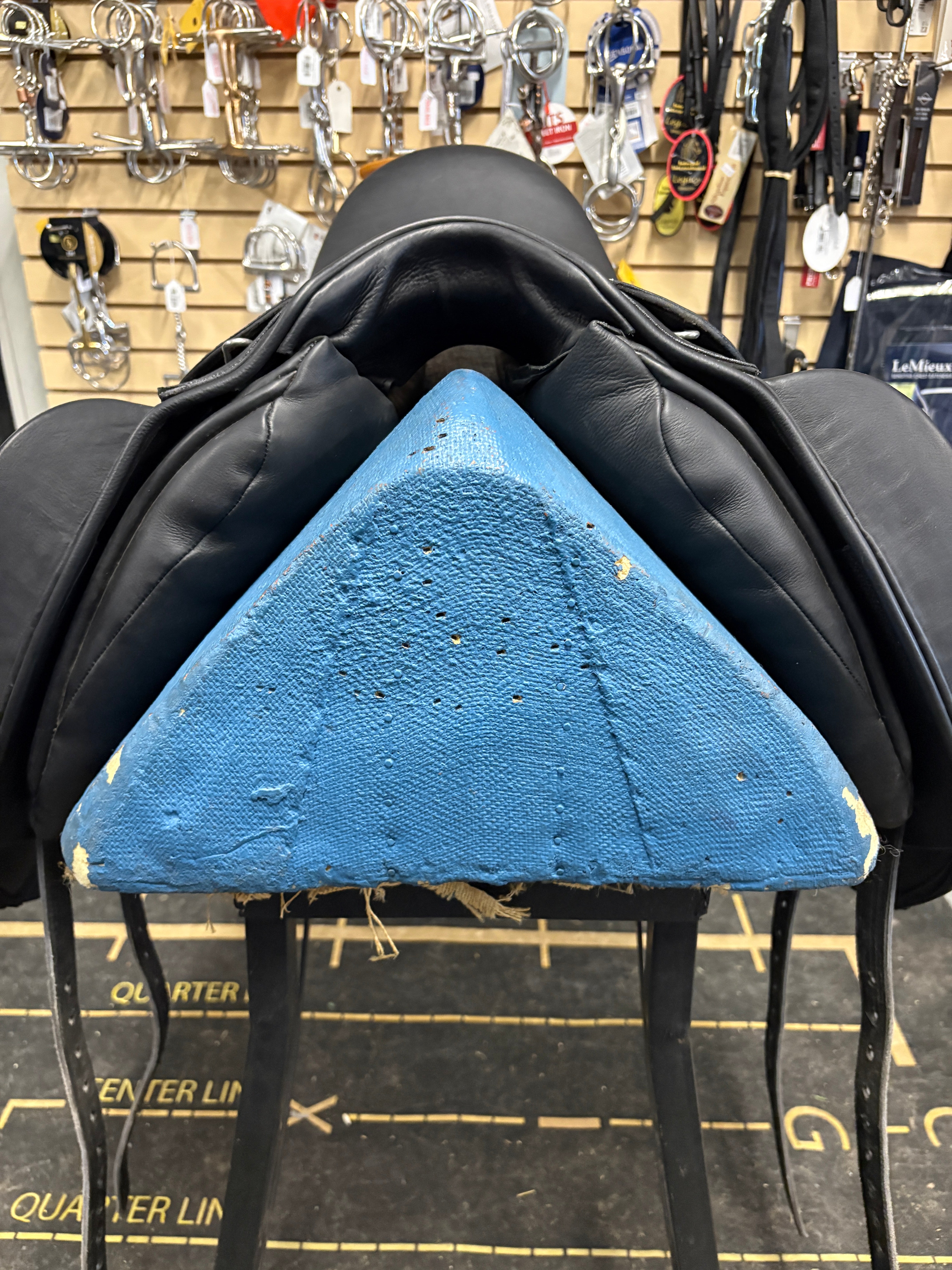 17.5" Cavaletti Monoflap Dressage Saddle-Saddle-Consignment-Evolution Equestrian Co.