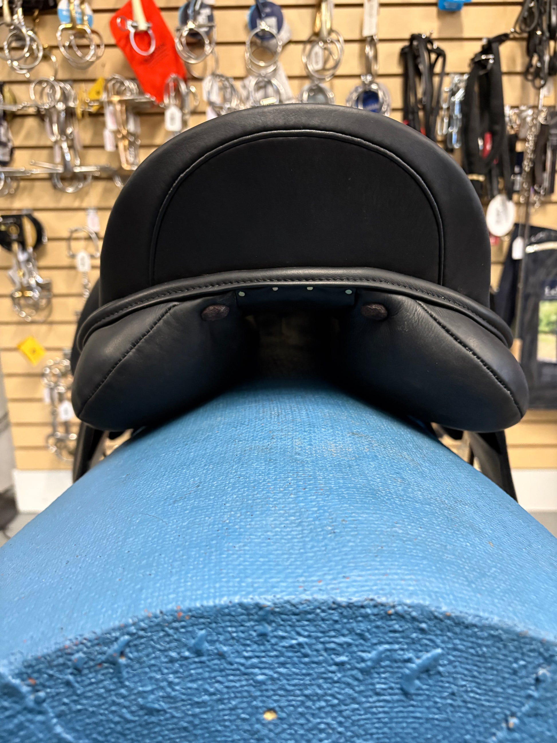 17.5" Cavaletti Monoflap Dressage Saddle-Saddle-Consignment-Evolution Equestrian Co.
